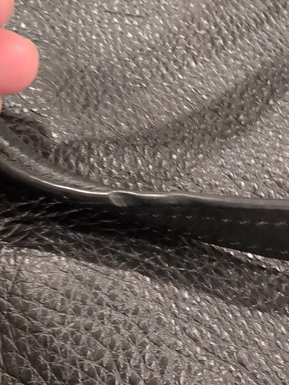 EUC Coach pebbled leather small Kelsey Satchel crossbody bag - Picture 10 of 16
